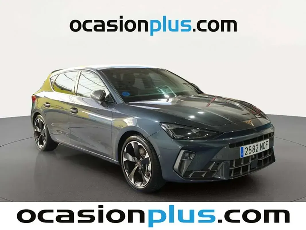 Usado Cupra Leon 204 CV (150 kW) 2025 Gris Utilitario