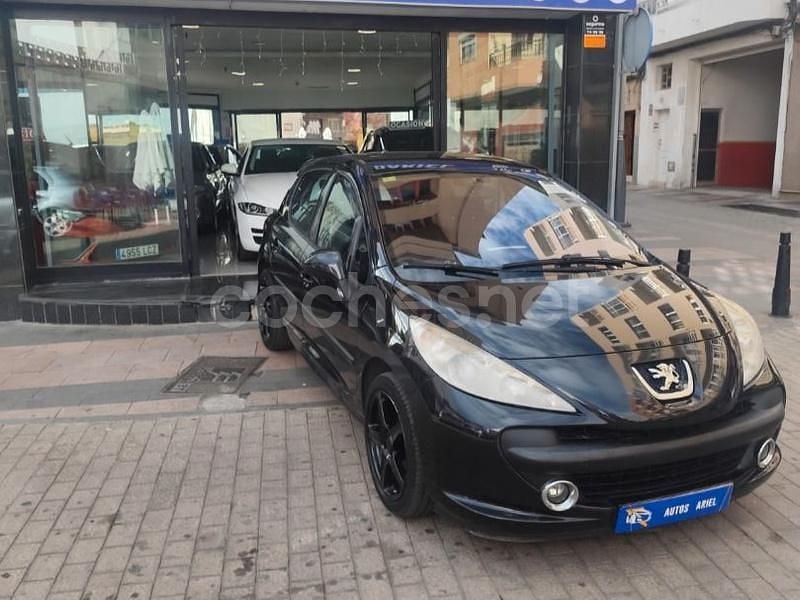 Negro Usado 2006 Peugeot 207 Berlina | 3500 € (Precio justo) - Imagen 1/4