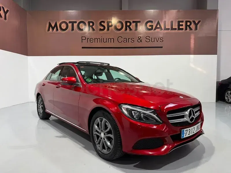 Usado Mercedes C220 170 CV (125 kW) 2016 Granate Berlina