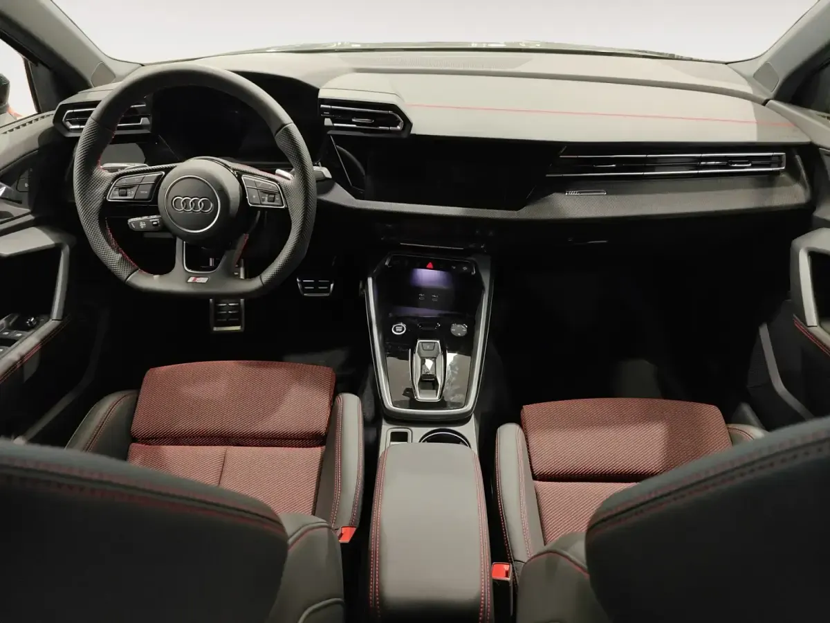 Nuevo Audi A3 150 CV (110 kW) 2025 Verde