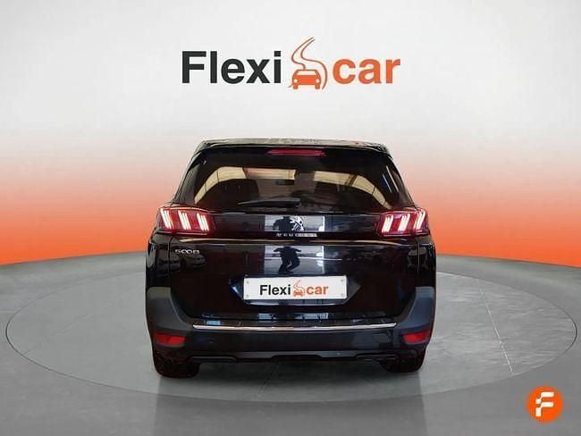 Usado Peugeot 5008 Allure 131 CV (96 kW) 2022 Negro Monovolumen