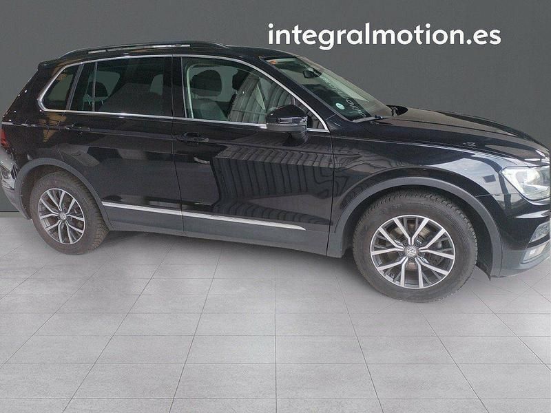 Usado VW Tiguan Advance 150 CV (110 kW) 2020 Negro SUV