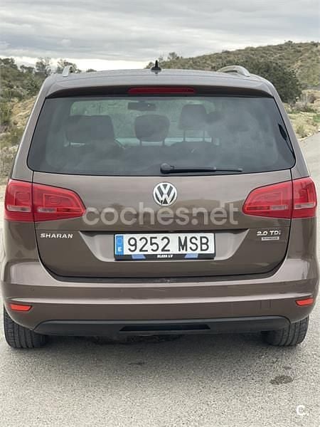 Usado VW Sharan Edition 140 CV (102 kW) 2011 Marrón Monovolumen