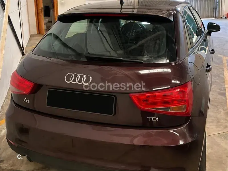 Usado Audi A1 Sportback Design 90 CV (66 kW) 2016 Marrón Utilitario