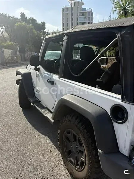 Usado Jeep Wrangler Sahara 284 CV (208 kW) 2016 Negro SUV