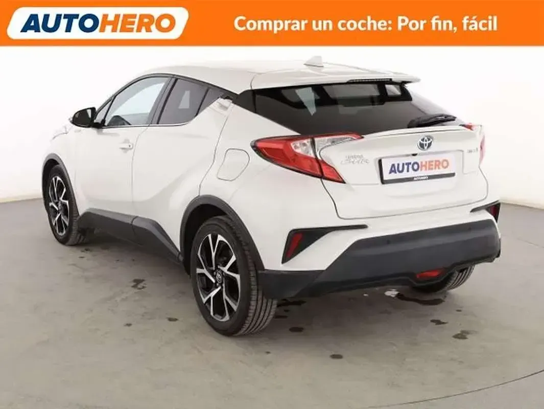 Usado Toyota C-HR Advance 122 CV (89 kW) 2018 Blanco SUV