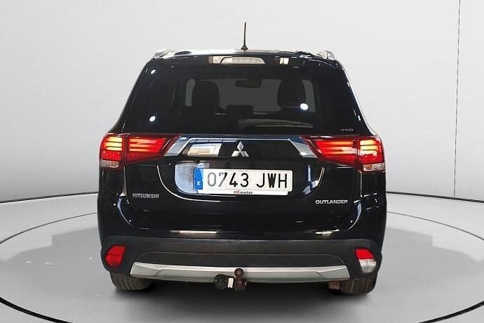 Usado Mitsubishi Outlander 150 CV (110 kW) 2017 SUV