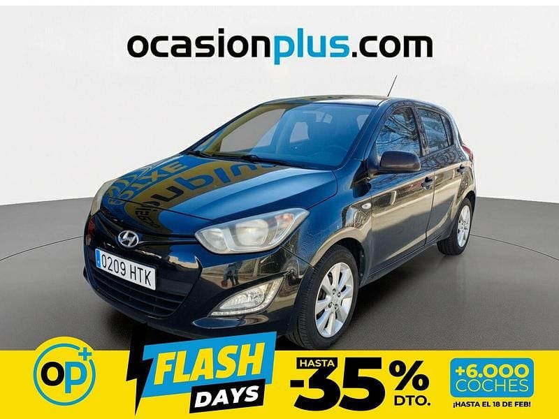 Usado Hyundai i20 85 CV (62 kW) 2013 Negro Utilitario
