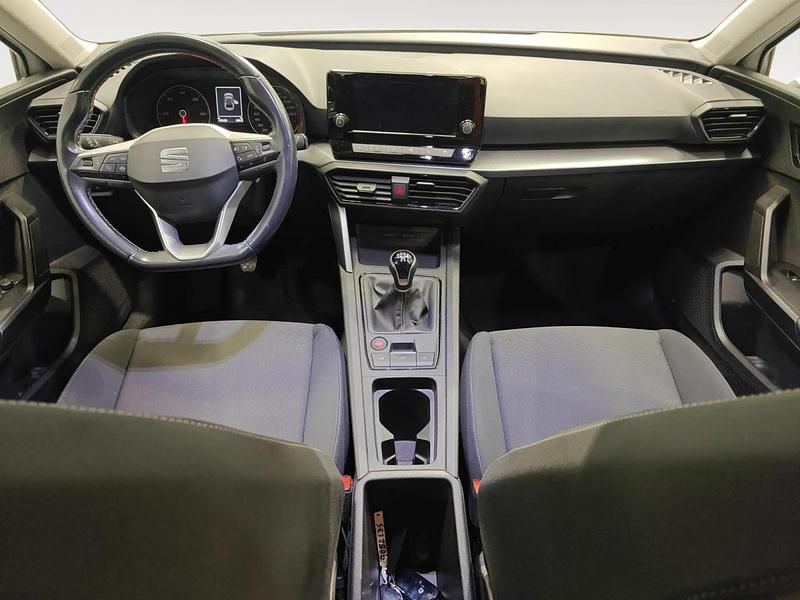 Usado Seat Leon Reference 115 CV (84 kW) 2022 Blanco