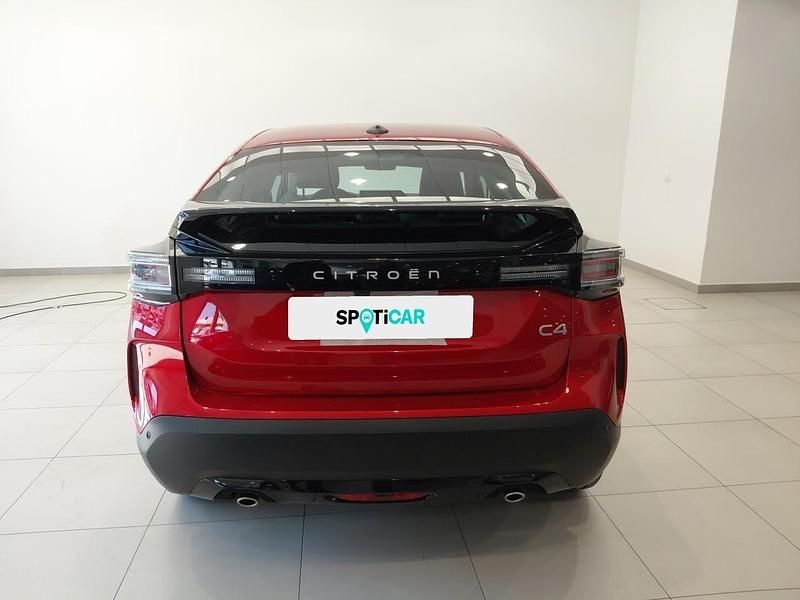 Usado Citroën C4 145 CV (106 kW) 2025 Rojo SUV