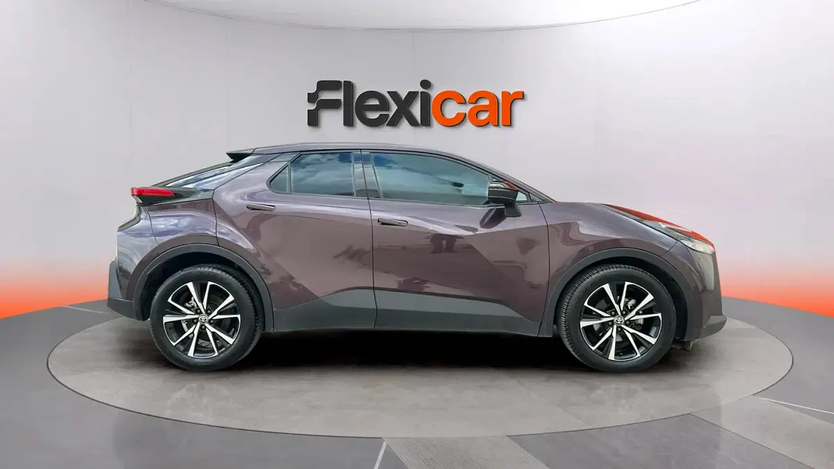 Usado Toyota C-HR Advance 140 CV (102 kW) 2024 Gris SUV