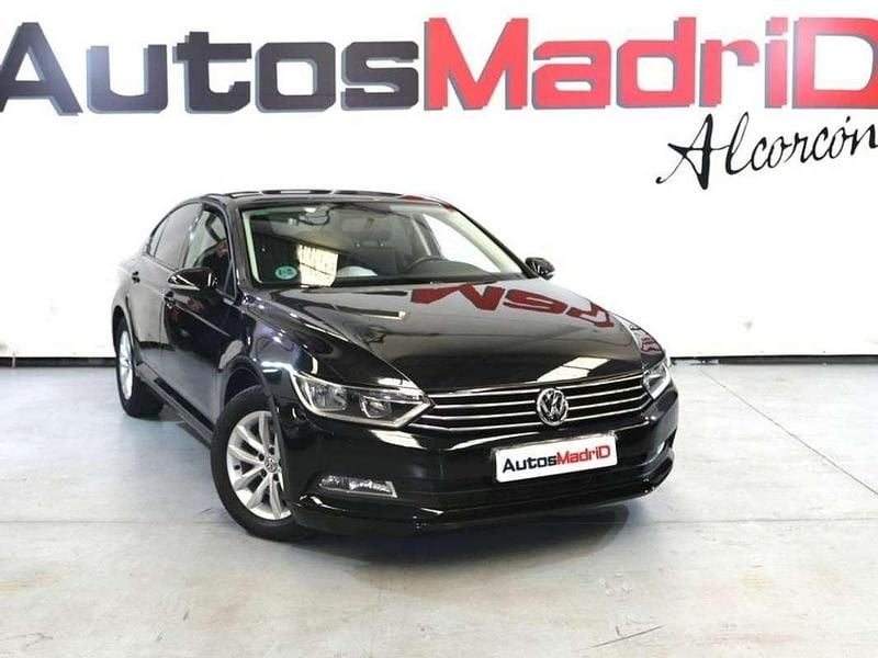 Negro Usado 2017 VW Passat Berlina | 12.490 € (Super precio) - Imagen 1/4