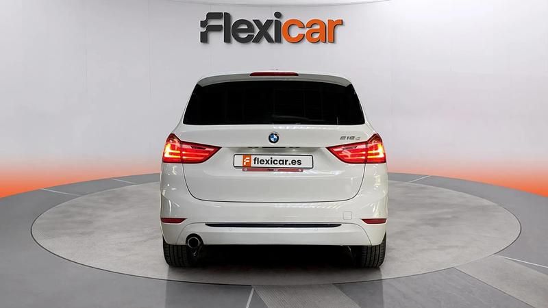 Usado BMW 218 150 CV (110 kW) 2018 Blanco Monovolumen