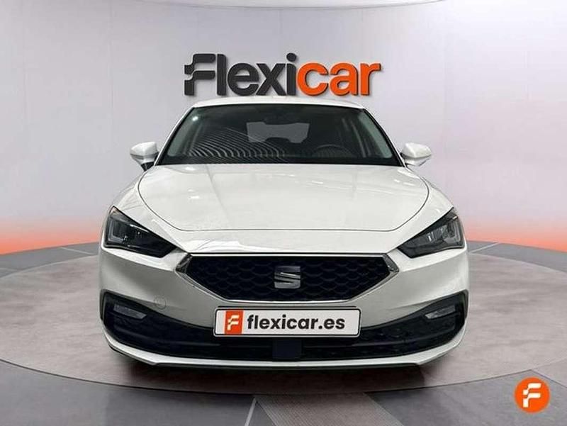 Usado Seat Leon Style 110 CV (80 kW) 2024 Blanco Utilitario