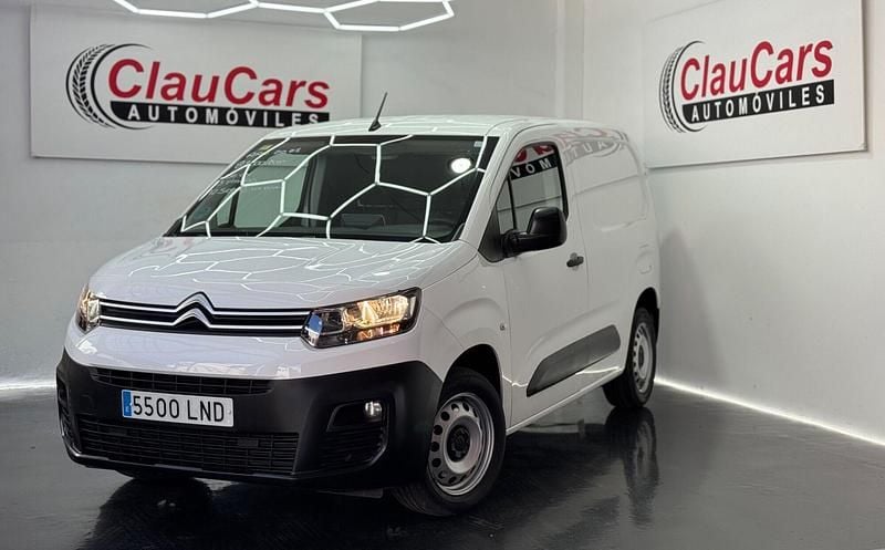 Usado Citroën Berlingo 128 CV (94 kW) 2021 Blanco Monovolumen