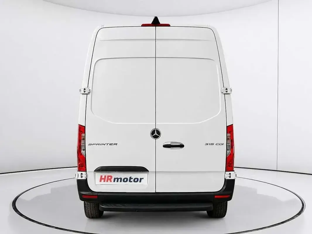 Usado Mercedes Sprinter 150 CV (110 kW) 2023 Blanco Van