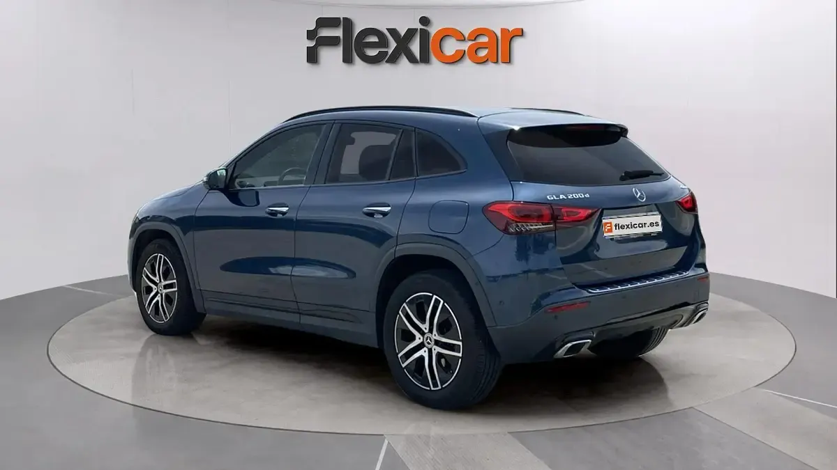 Usado Mercedes GLA200 150 CV (110 kW) 2021 Azul SUV