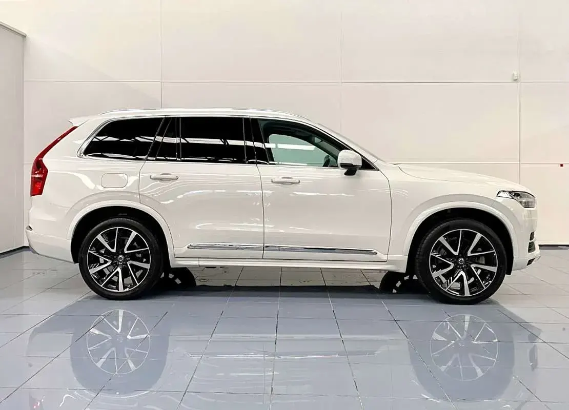 Usado Volvo XC90 Inscription 390 CV (286 kW) 2019 Blanco SUV