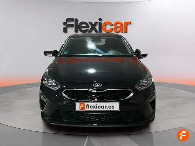 Usado Kia Ceed 136 CV (100 kW) 2021 Azul Utilitario