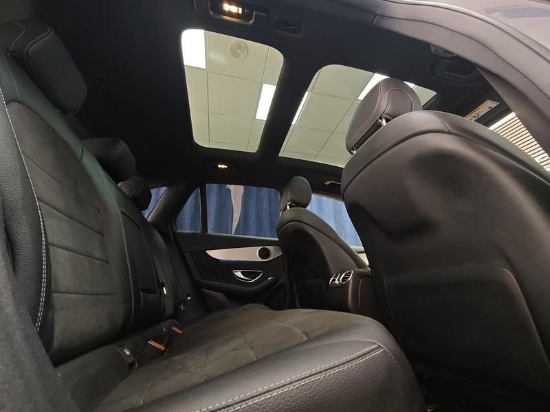 Usado Mercedes GLC220 170 CV (125 kW) 2015 Negro SUV