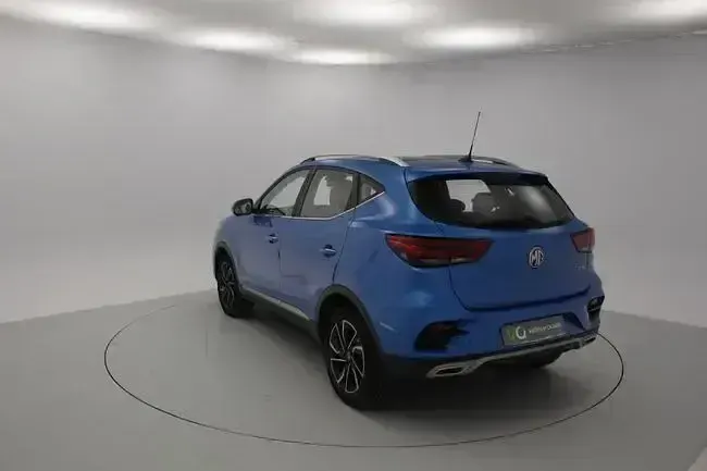 Usado MG ZS Luxury 111 CV (81 kW) 2022 Azul SUV