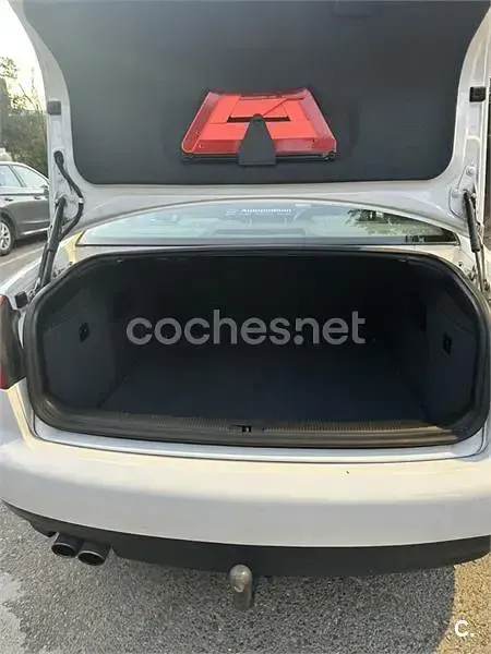 Usado Audi A6 165 CV (121 kW) 2001 Blanco Berlina