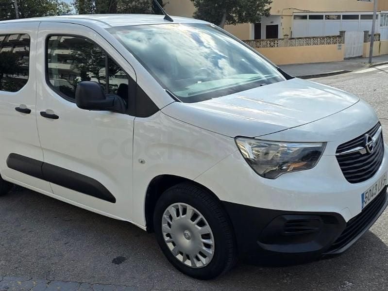 Usado Opel Combo Life Expression 102 CV (75 kW) 2020 Blanco Monovolumen