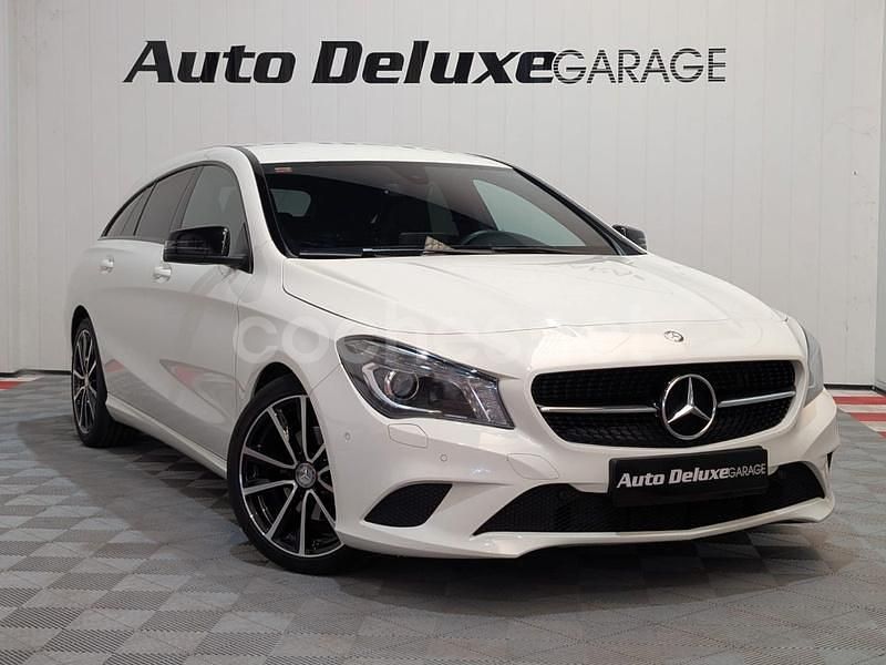 Blanco Usado 2016 Mercedes CLA220 Shooting Brake Familiar | 17.900 € (Precio justo) - Imagen 1/4