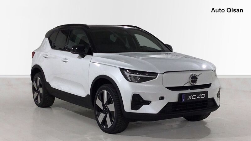 Usado Volvo XC40 Plus 175 kW (238 CV) 2023 Blanco SUV