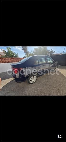 Usado Dacia Logan Ambiance 75 CV (55 kW) 2017 Azul Berlina