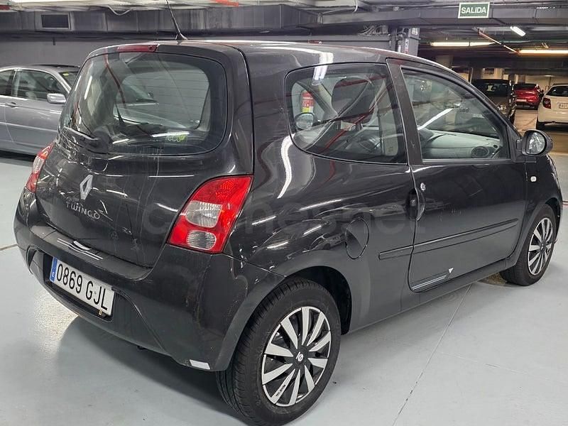 Usado Renault Twingo Dynamique 65 CV (47 kW) 2008 Negro Utilitario