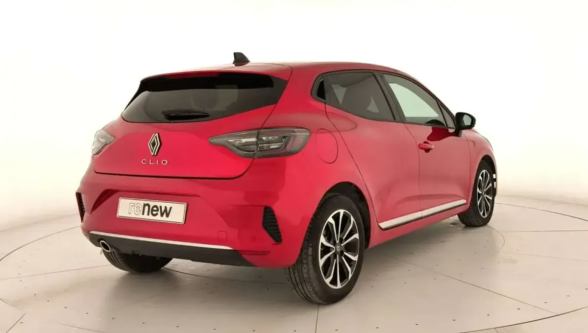 Usado Renault Clio Techno 101 CV (74 kW) 2025 Utilitario