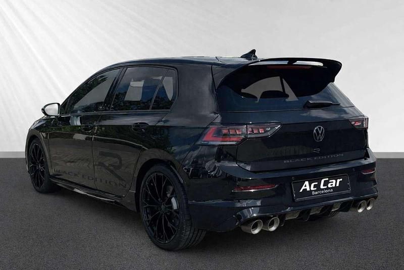 Usado VW Golf VIII R 333 CV (244 kW) 2025 Negro Familiar