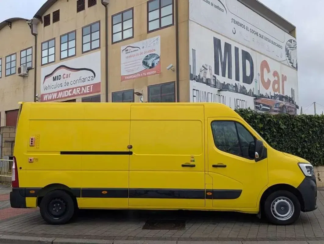 Usado Renault Master 135 CV (99 kW) 2019 Amarillo Van