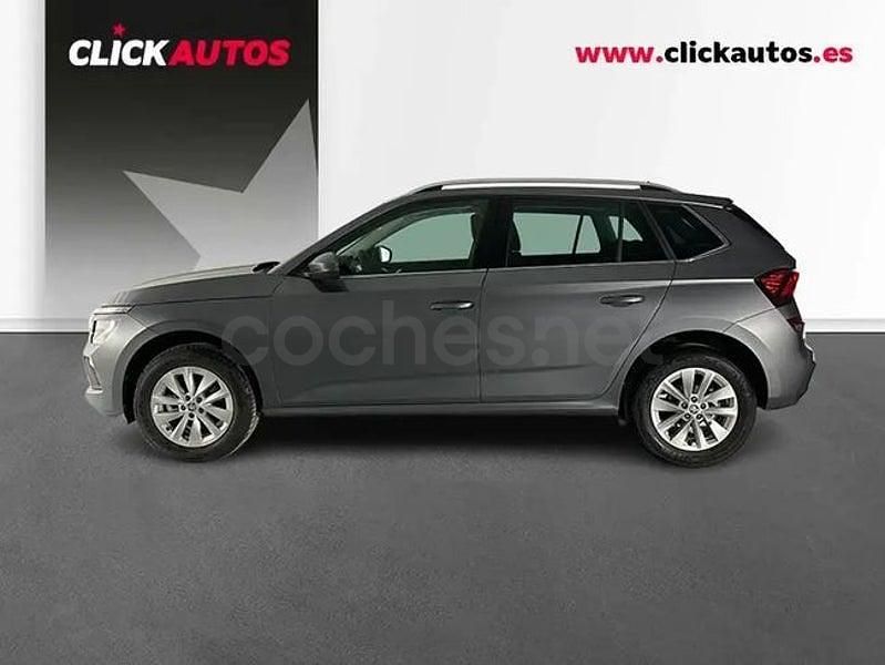 Usado Skoda Kamiq Selection 115 CV (84 kW) 2025 Gris / plata SUV