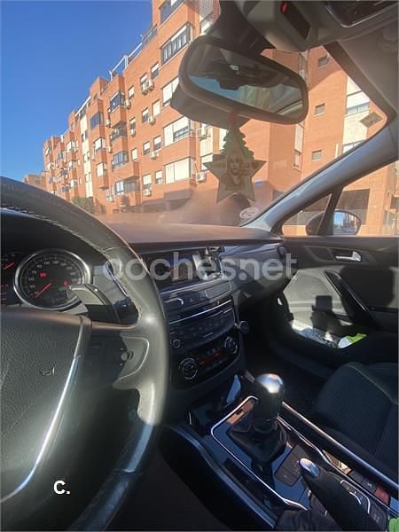 Usado Peugeot 508 SW Allure 112 CV (82 kW) 2012 Marrón Familiar