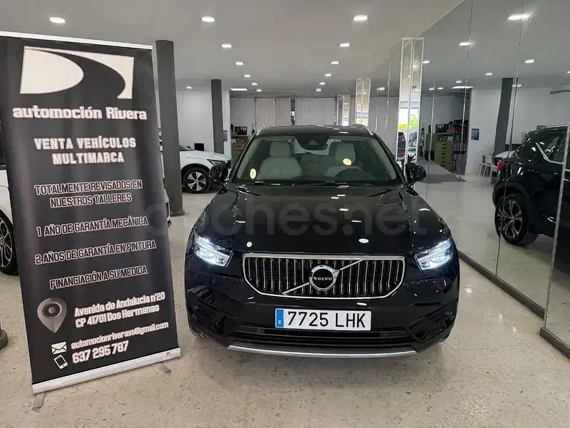 Usado Volvo XC40 Inscription 163 CV (119 kW) 2020 Negro SUV
