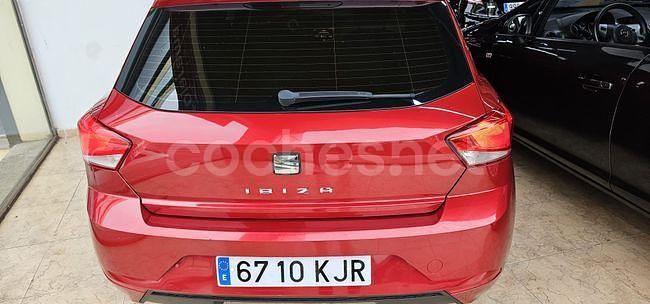 Usado Seat Ibiza Style 75 CV (55 kW) 2018 Rojo Berlina