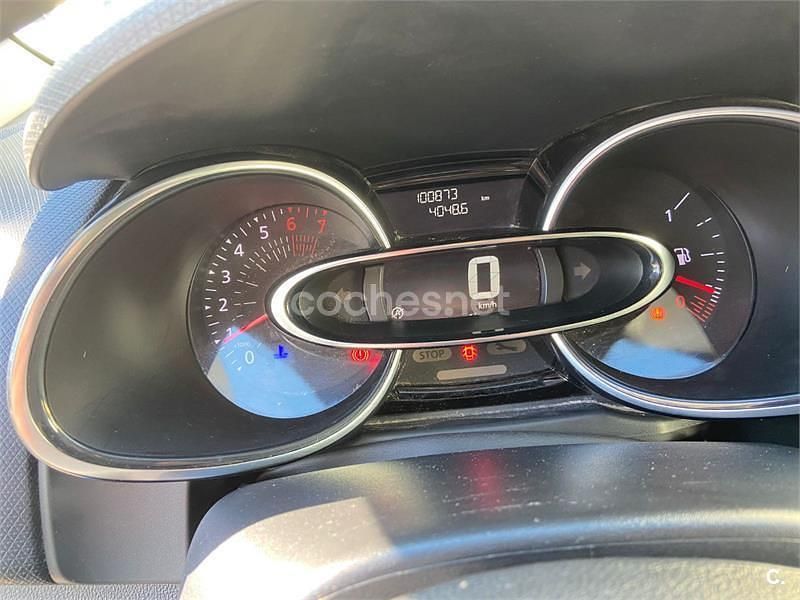 Usado Renault Clio IV LIMITED 90 CV (66 kW) 2019 Gris / plata Berlina