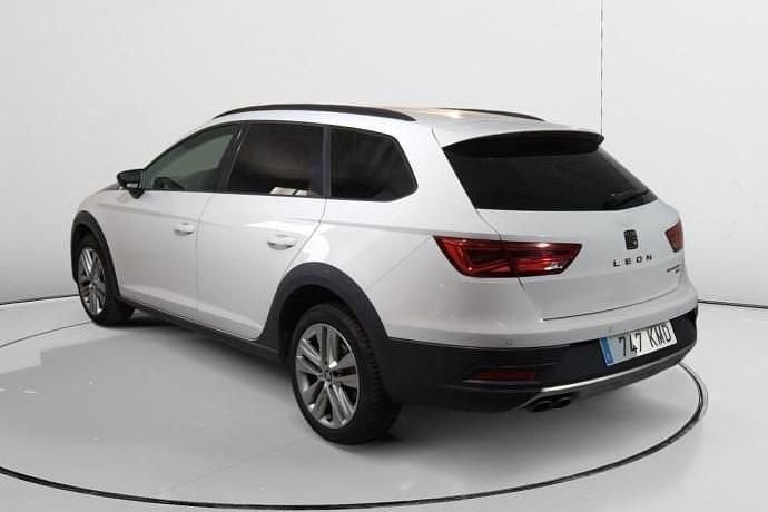 Usado Seat Leon X-Perience 4Drive 150 CV (110 kW) 2018 Familiar
