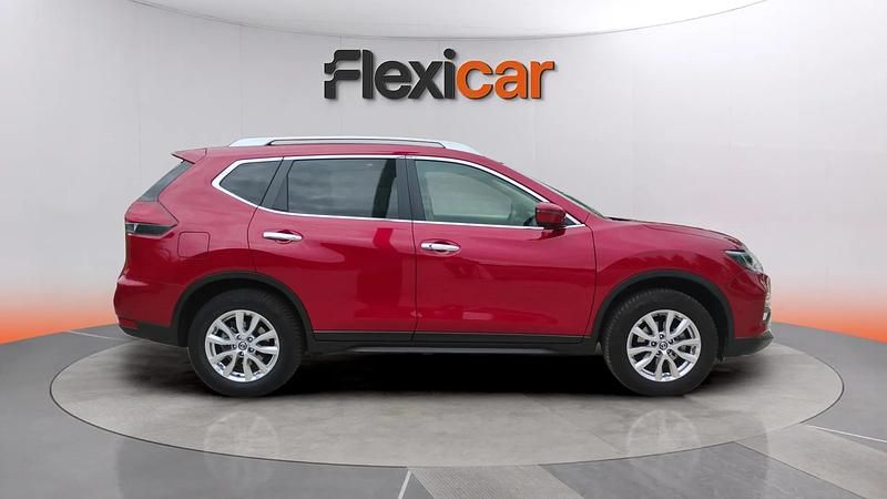 Usado Nissan X-Trail Visia 160 CV (117 kW) 2021 Rojo SUV