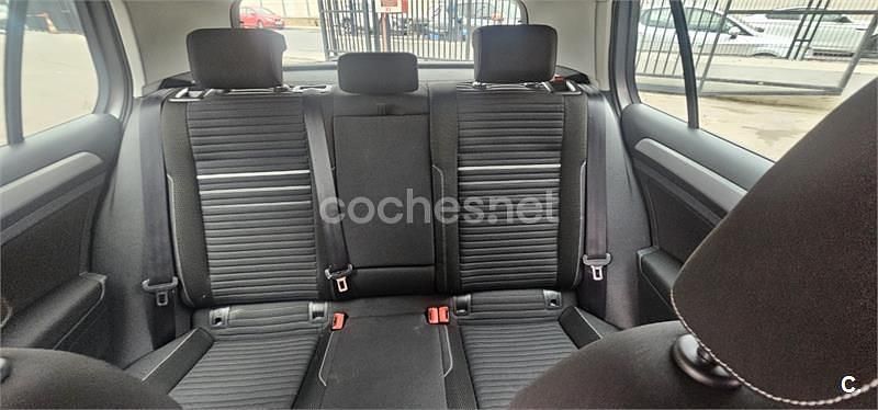 Usado VW Golf Sportsvan Edition 110 CV (80 kW) 2014 Gris / plata Monovolumen