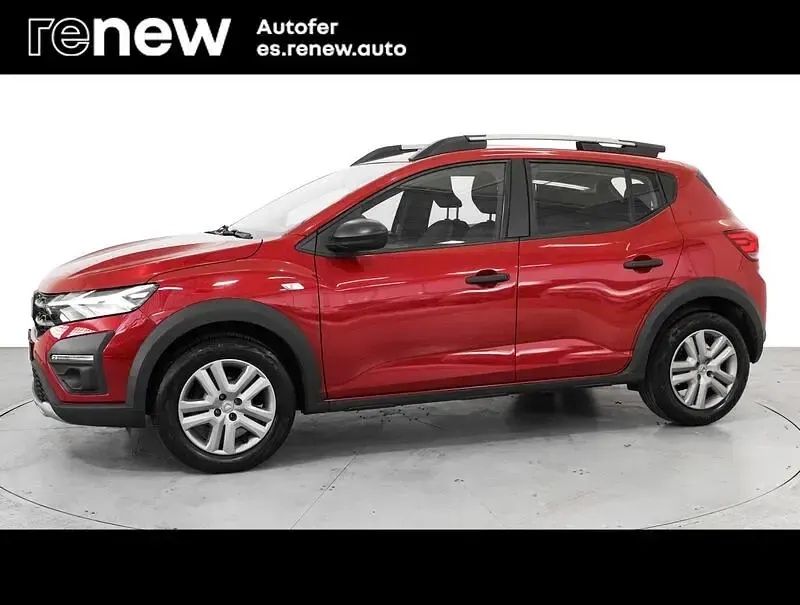 Usado Dacia Sandero Comfort 100 CV (73 kW) 2023 Rojo Berlina