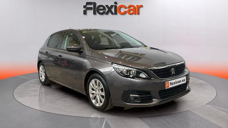 Usado Peugeot 308 Style 131 CV (96 kW) 2020 Marrón Utilitario