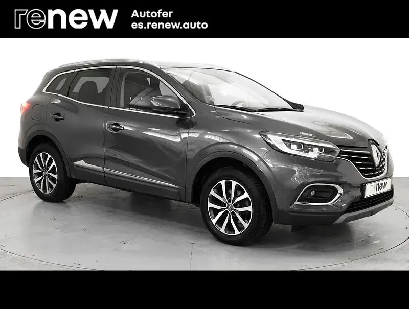 Usado Renault Kadjar Zen 140 CV (102 kW) 2021 Gris SUV