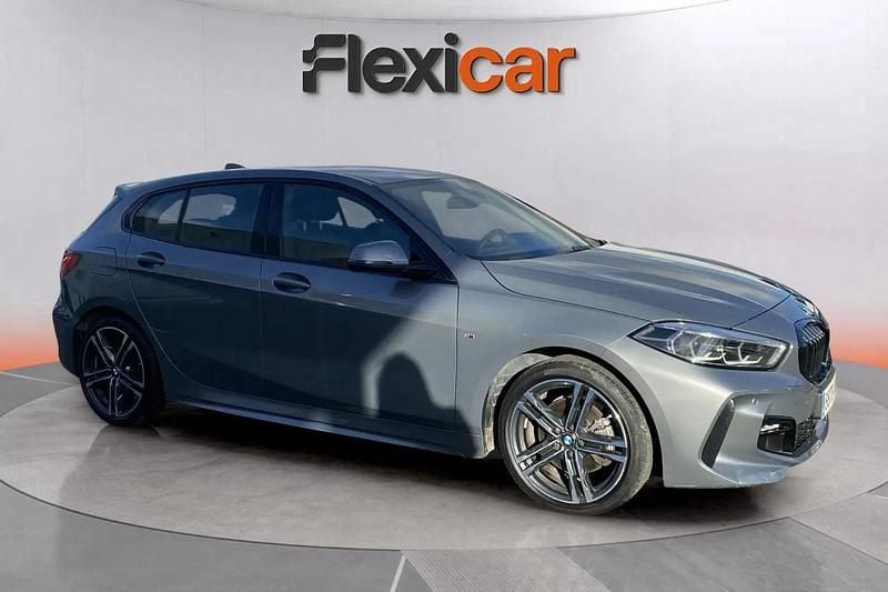 Usado BMW 118 136 CV (100 kW) 2024 Gris Utilitario