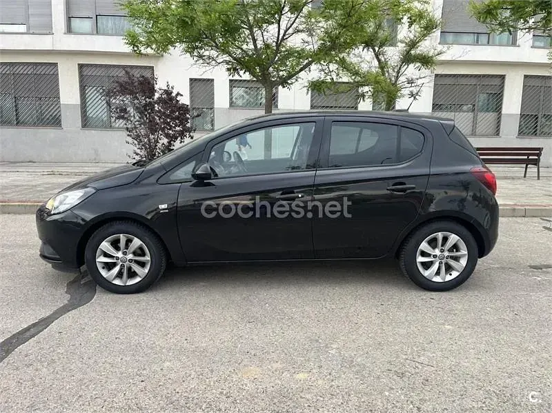 Usado Opel Corsa Design Edition 90 CV (66 kW) 2018 Negro Utilitario