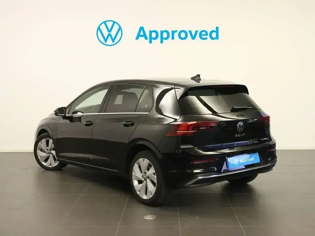 Nuevo VW Golf VIII Match 204 CV (150 kW) 2025 Negro Berlina