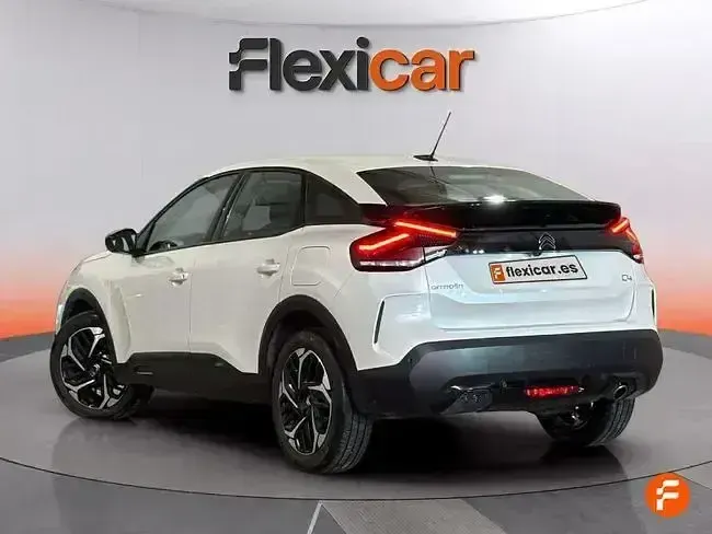 Usado Citroën C4 Feel 131 CV (96 kW) 2023 Blanco SUV
