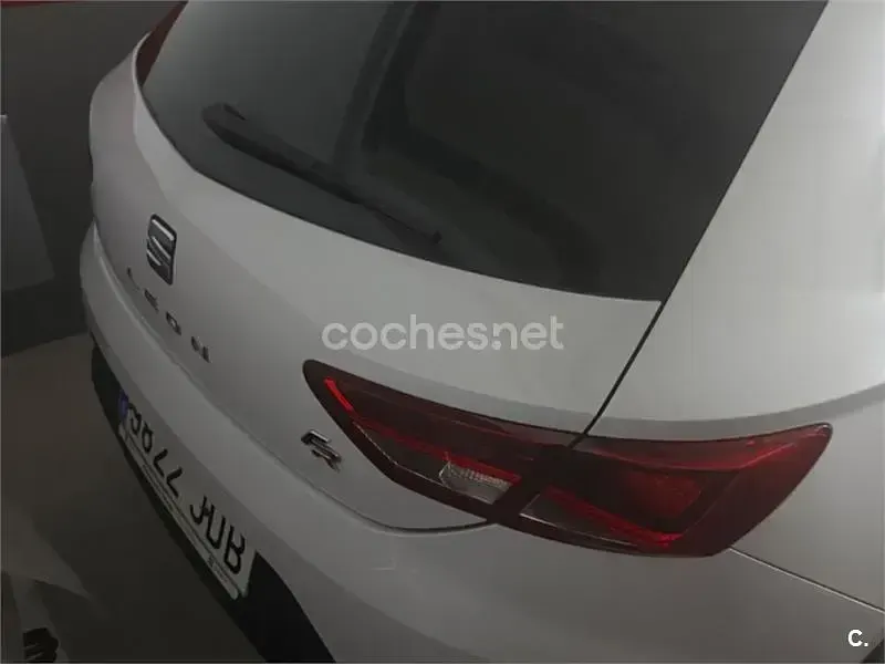 Usado Seat Leon FR 150 CV (110 kW) 2015 Blanco Berlina